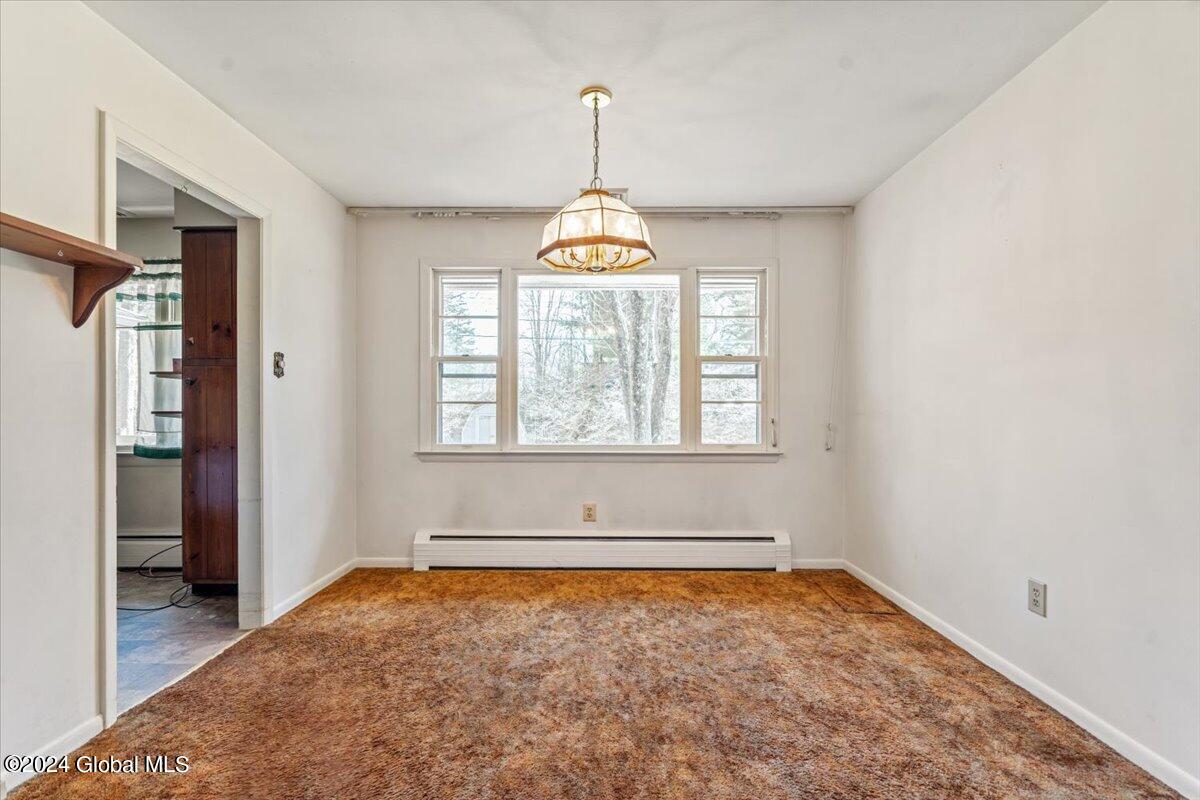 77 Mordella Road Colonie, NY 12205 - Photo 10 of 32 09-77 MORDELLA-17