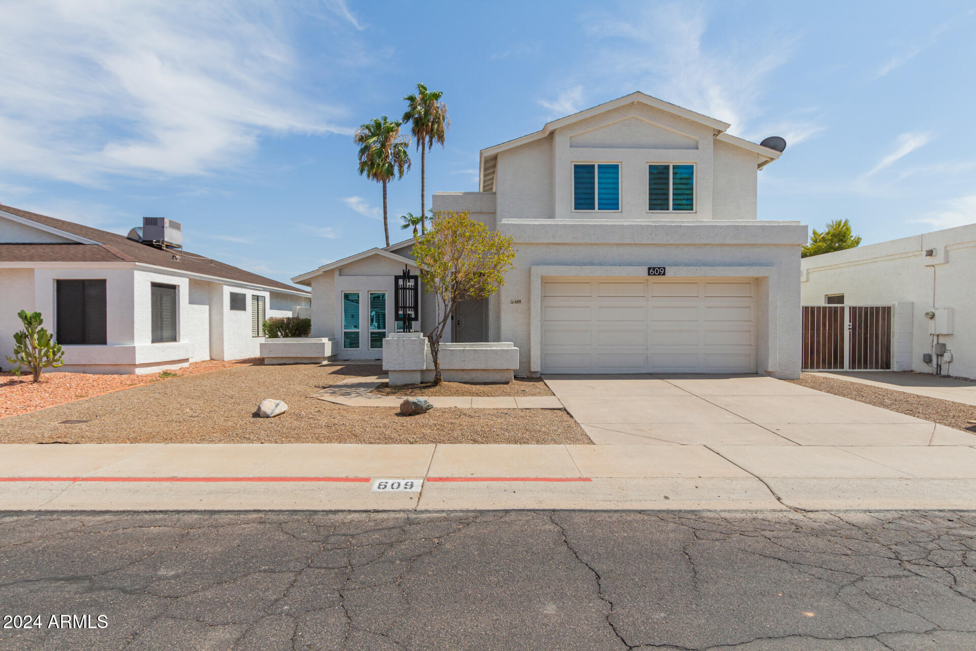 609 West Grandview Road Phoenix, AZ 85023 - Photo 1 of 48 01 - Grandview