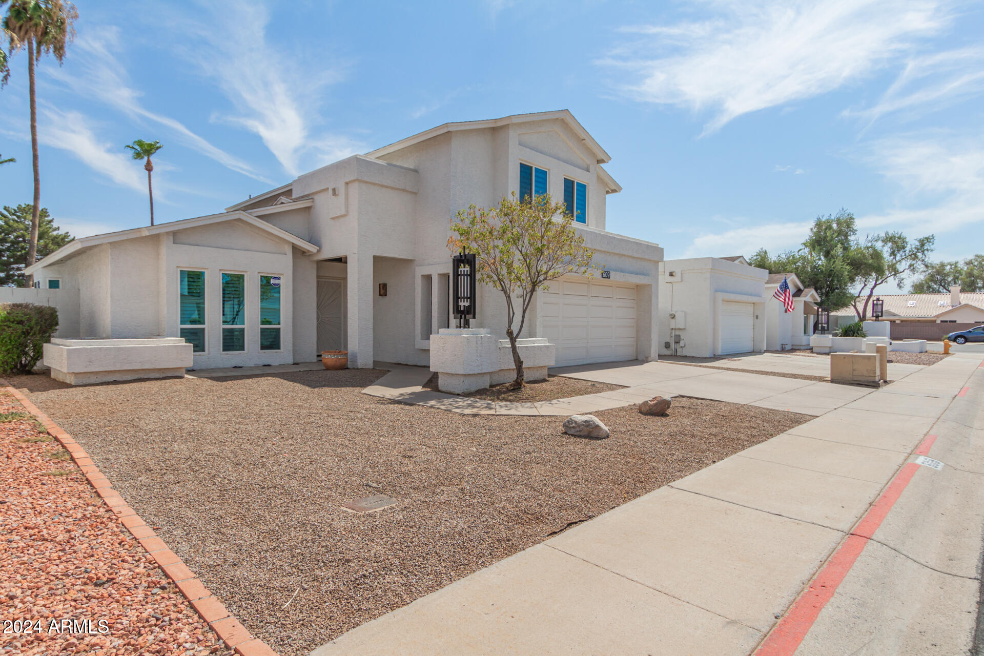 609 West Grandview Road Phoenix, AZ 85023 - Photo 2 of 48 02 - Grandview