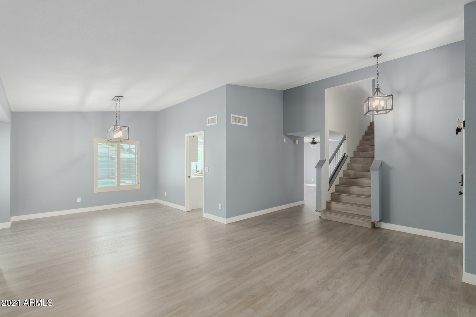 609 West Grandview Road Phoenix, AZ 85023 - Photo 6 of 48 08 - Grandview