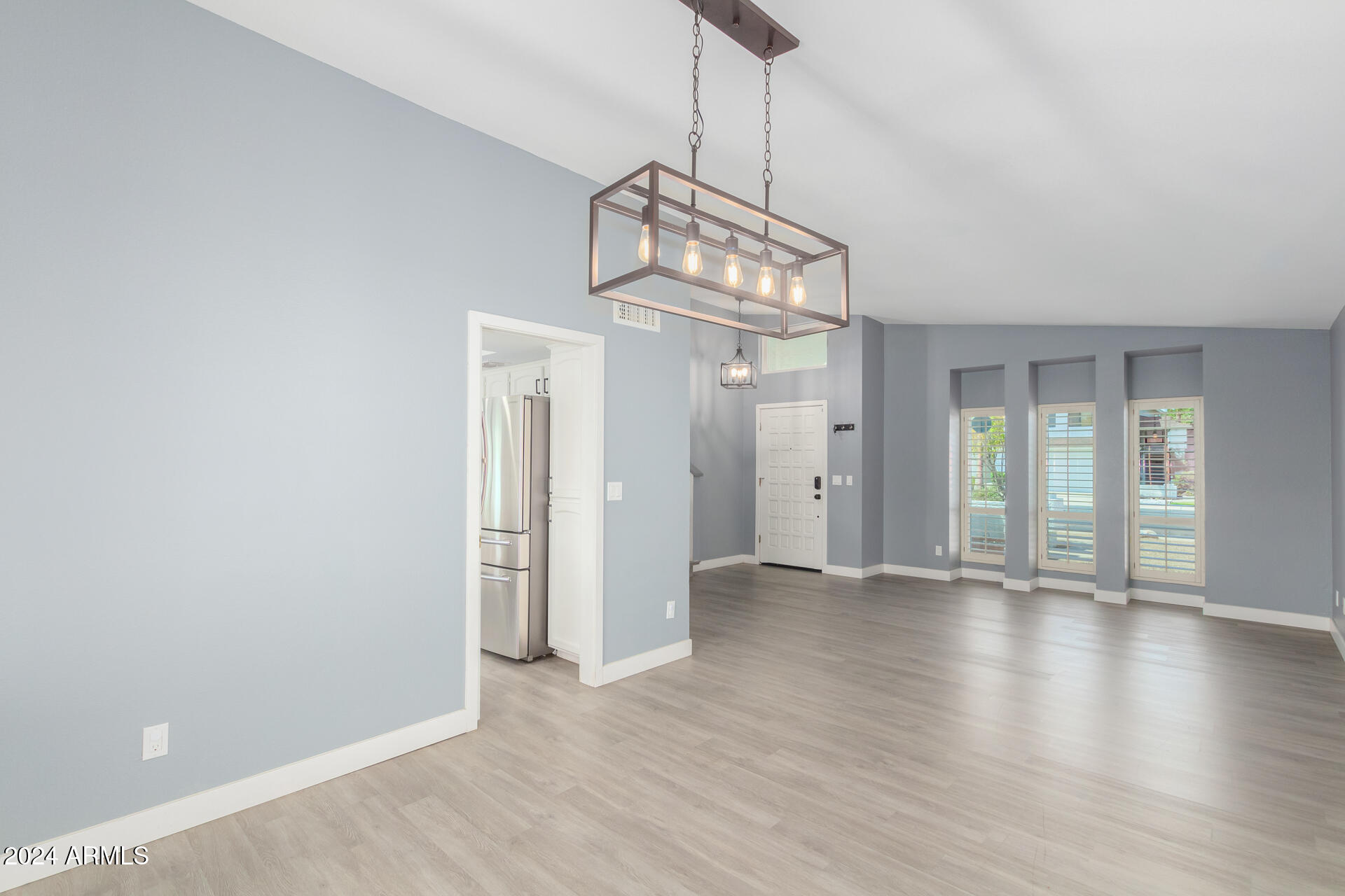 609 West Grandview Road Phoenix, AZ 85023 - Photo 9 of 48 12 - Grandview