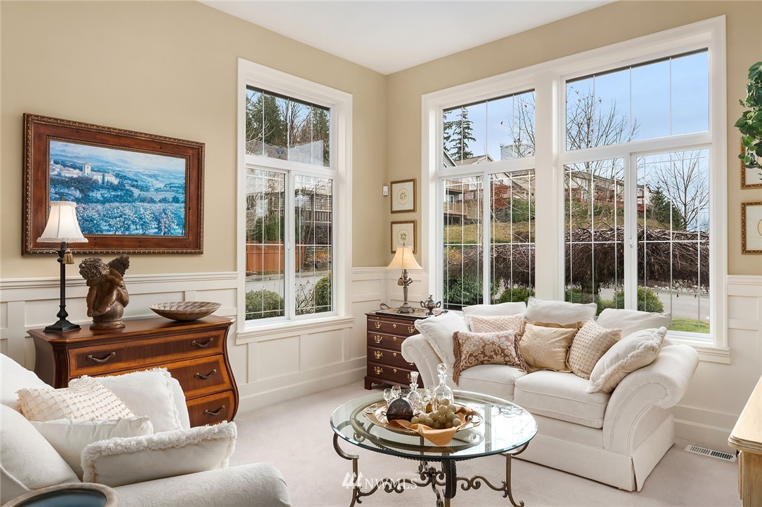 16617 Parkside Way Southeast Renton, WA 98058 - Photo 3 of 25