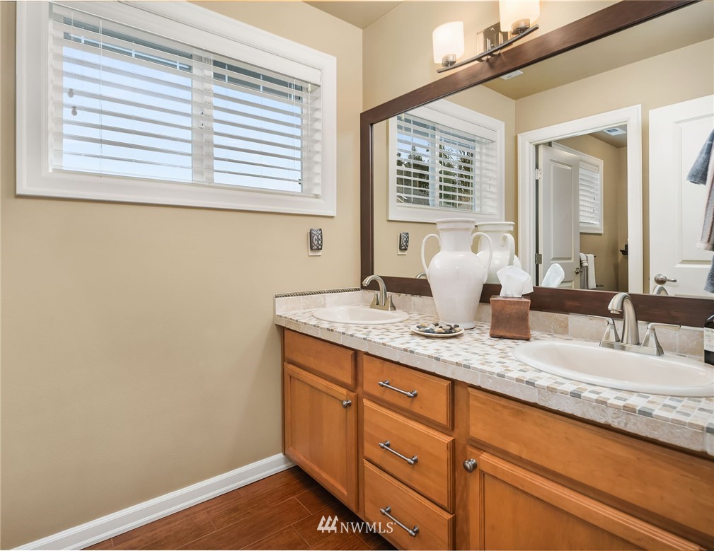 16617 Parkside Way Southeast Renton, WA 98058 - Photo 21 of 25