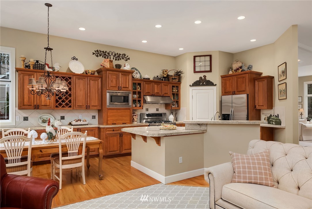 16617 Parkside Way Southeast Renton, WA 98058 - Photo 6 of 25