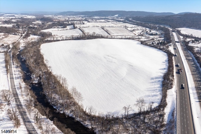 0 Rt 173 Bloomsbury, NJ 08804 - Photo 4 of 4 a view of a sky view