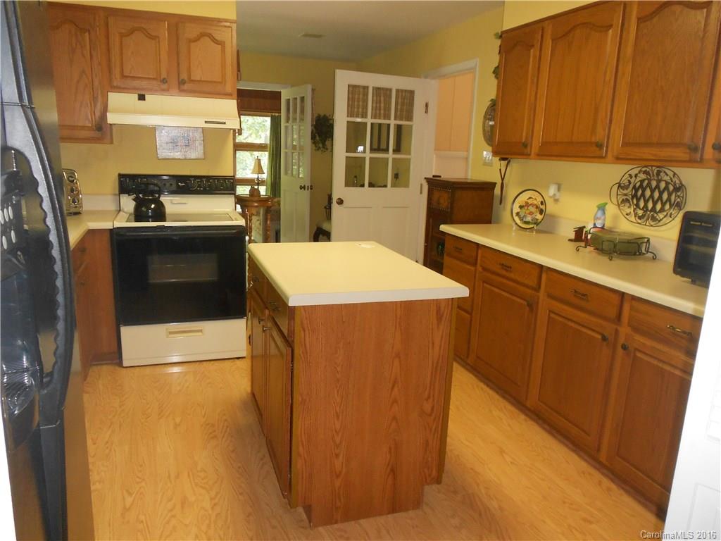 250 Grayson Drive Rutherfordton, NC 28139 - Photo 7 of 20 Gallery Image 7