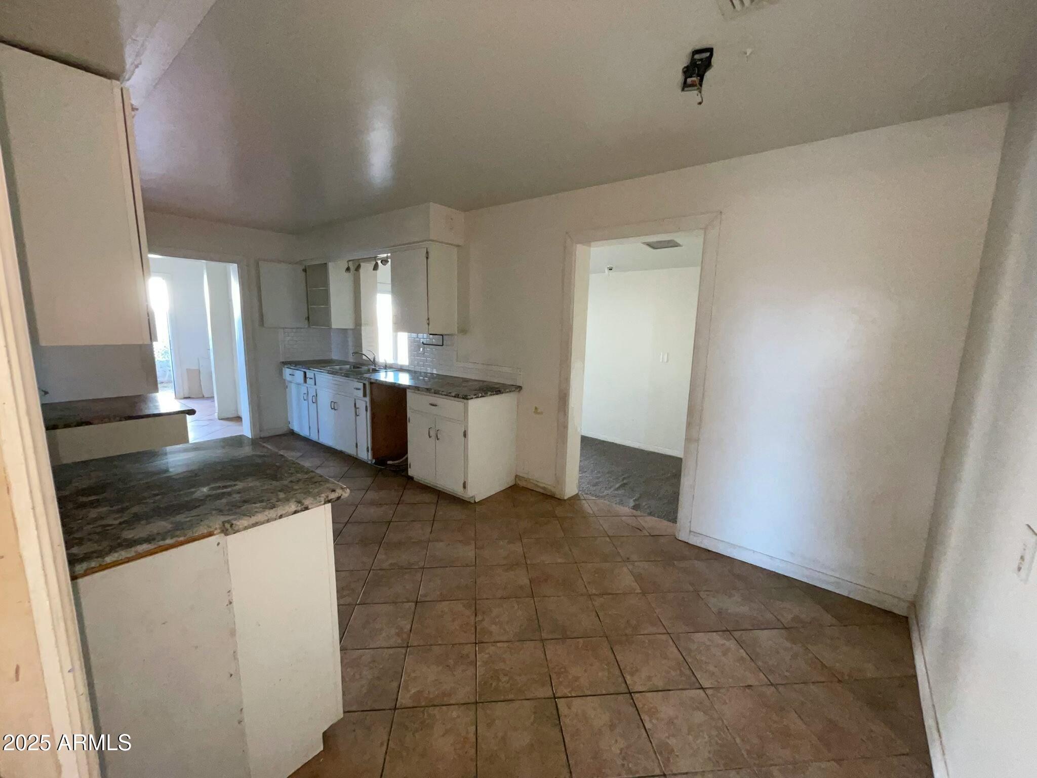 1819 West Morten Avenue Phoenix, AZ 85021 - Photo 19 of 35 tempImagevZcGV9