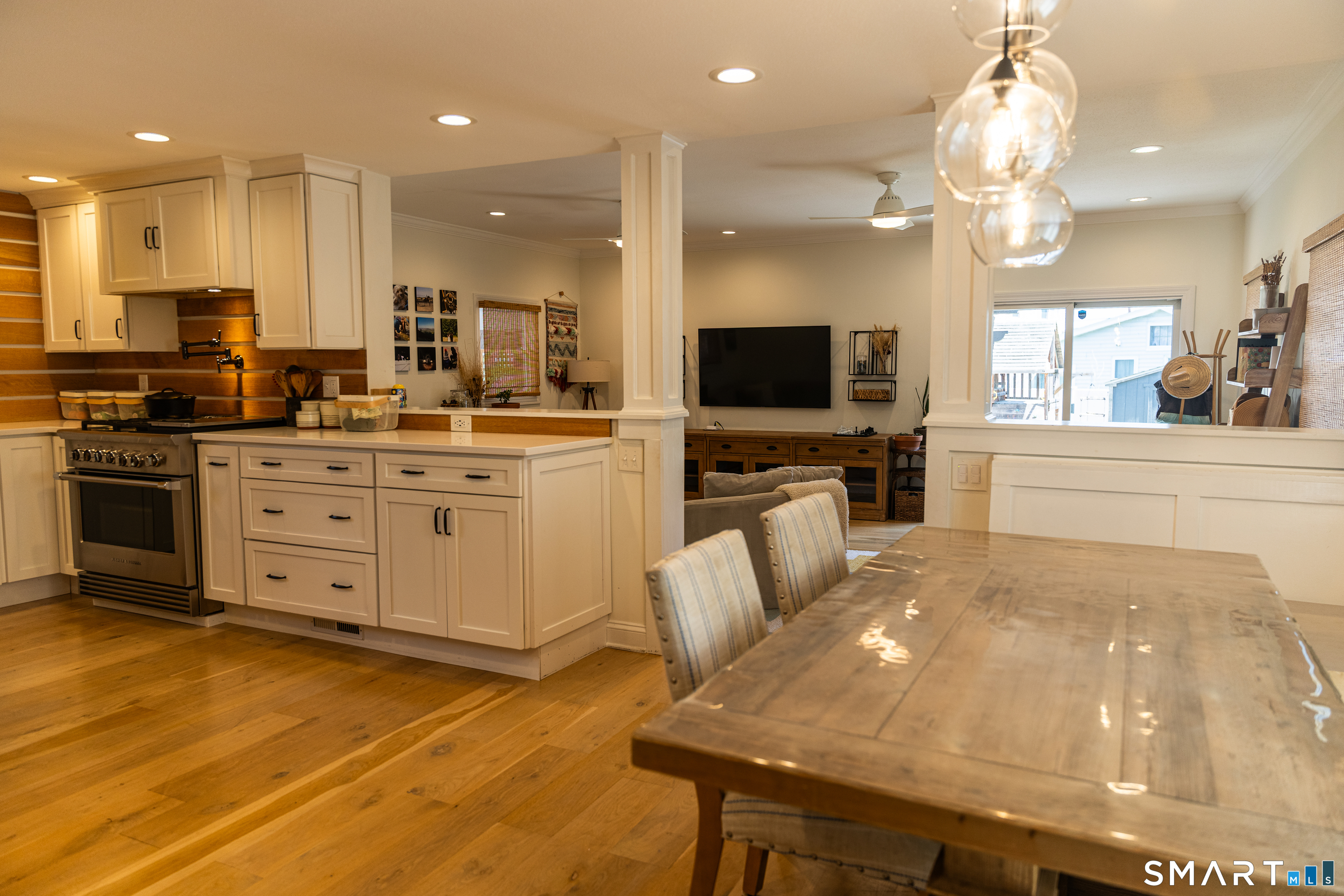 18 Waverly Road Branford, CT 06405 - Photo 5 of 40