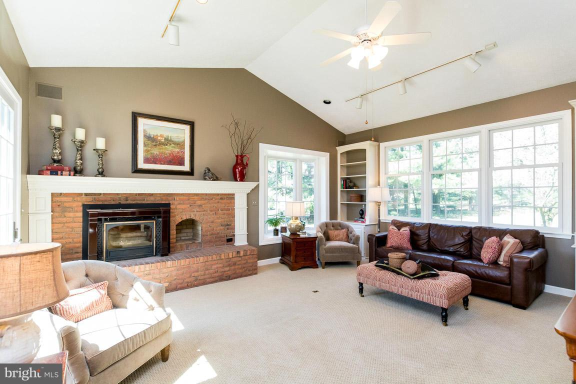 14119 Blenheim Road North Phoenix, MD 21131 - Photo 8 of 30 Family Room