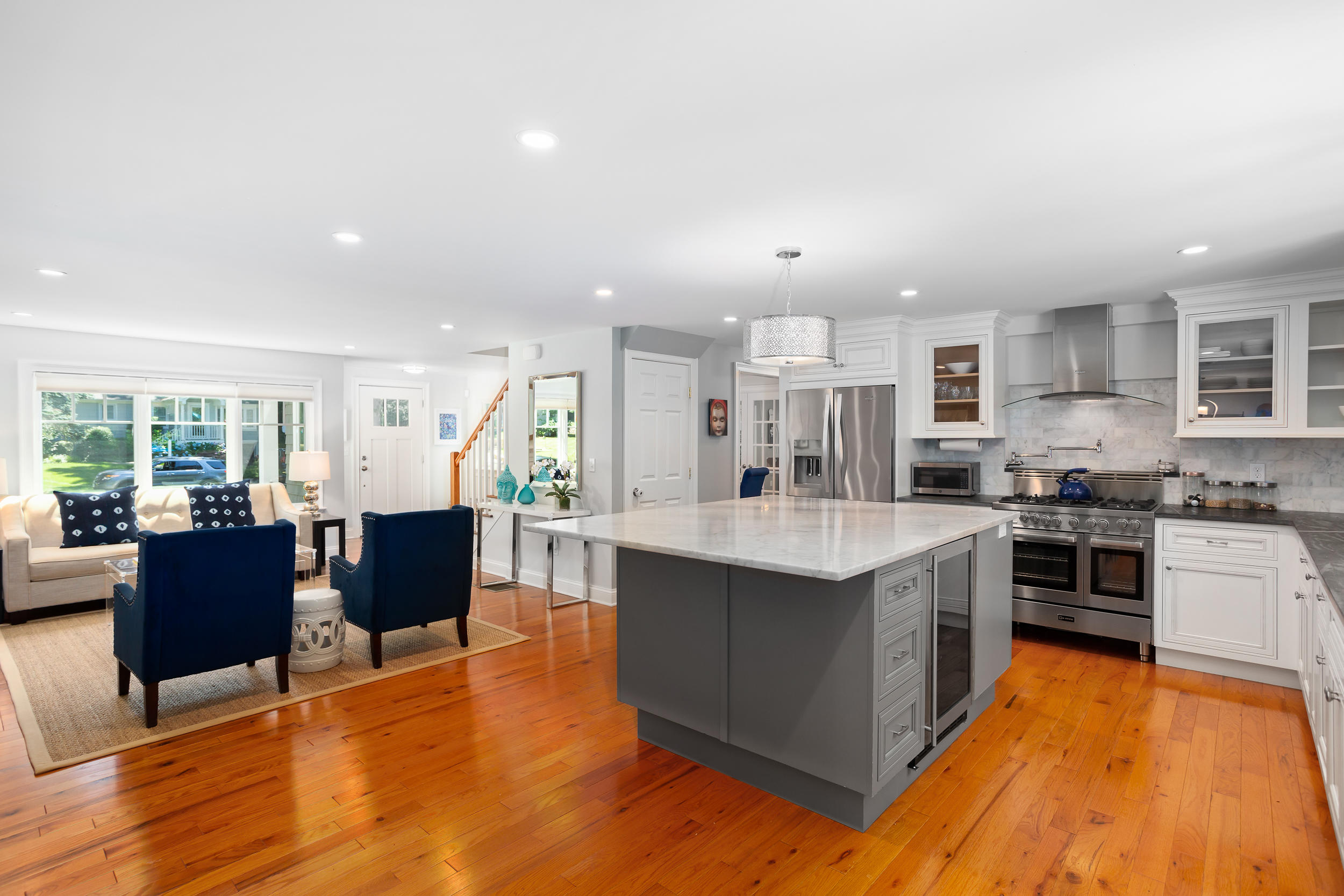 21 Ledge Road Norwalk, CT 06853 - Photo 2 of 32 a large kitchen with stainless steel appliances lots of counter top space