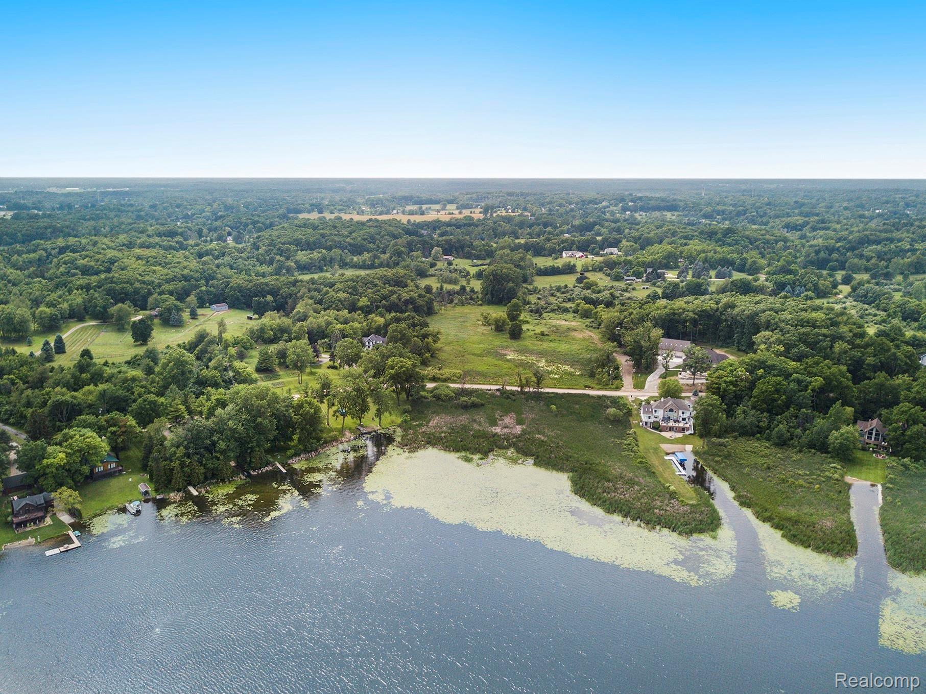 4400 Cedar Lake Road Howell, MI 48843 - Photo 3 of 49 2.jpg