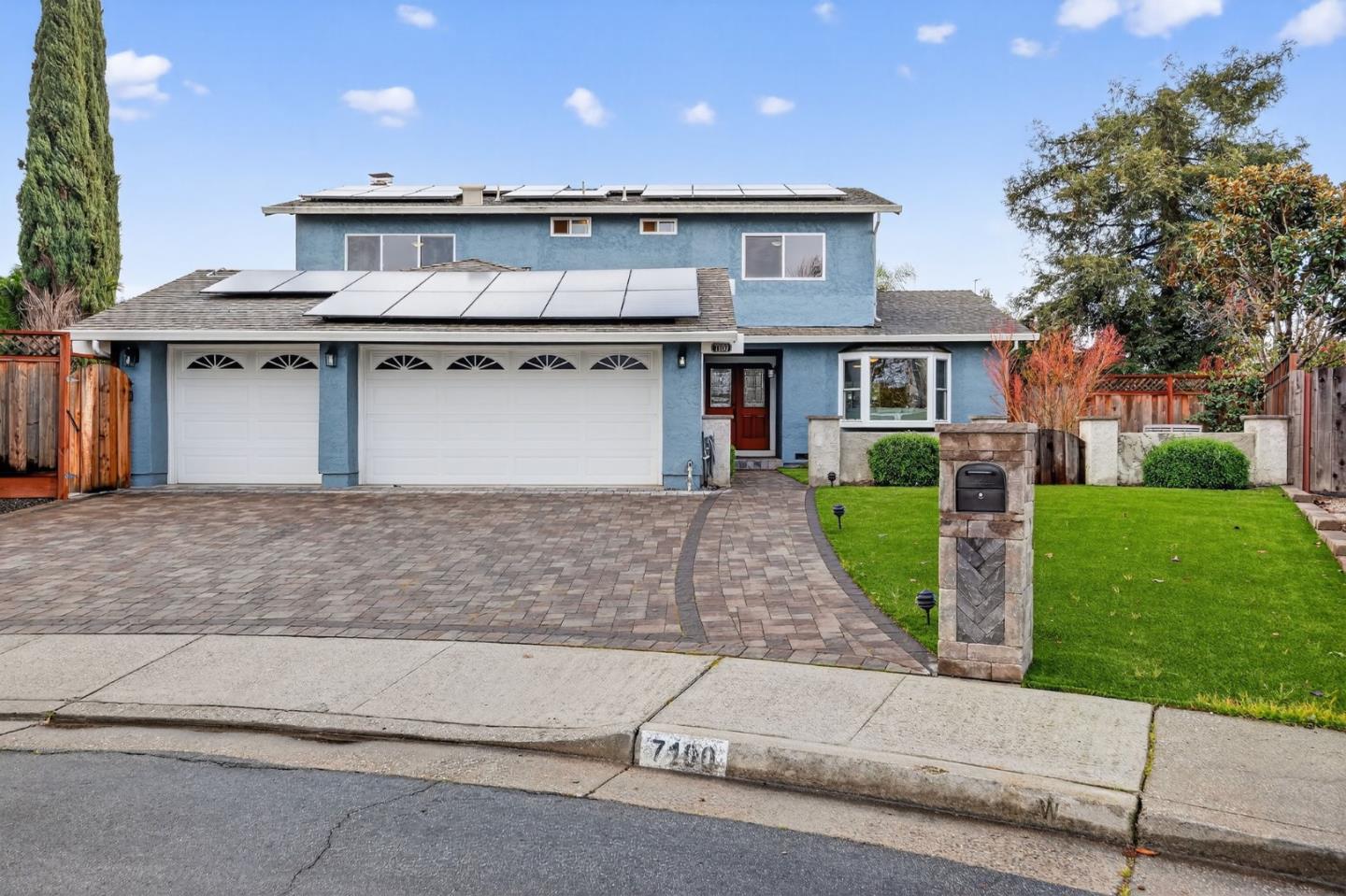 7100 Potomac Place Gilroy, CA 95020 - Photo 2 of 37 front view of a house with a yard