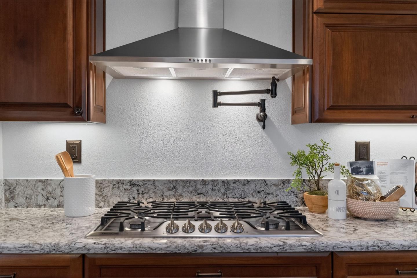 7100 Potomac Place Gilroy, CA 95020 - Photo 7 of 37