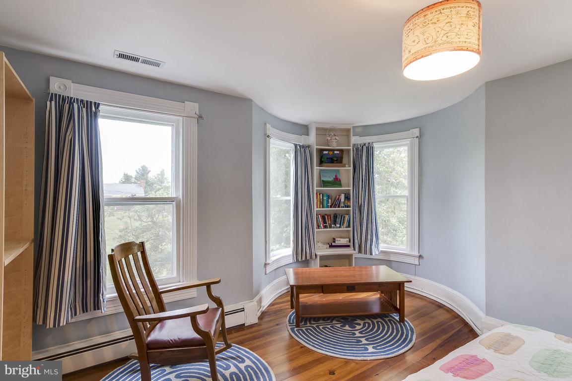 36929 Gaver Mill Road Purcellville, VA 20132 - Photo 21 of 30 Bedroom 3