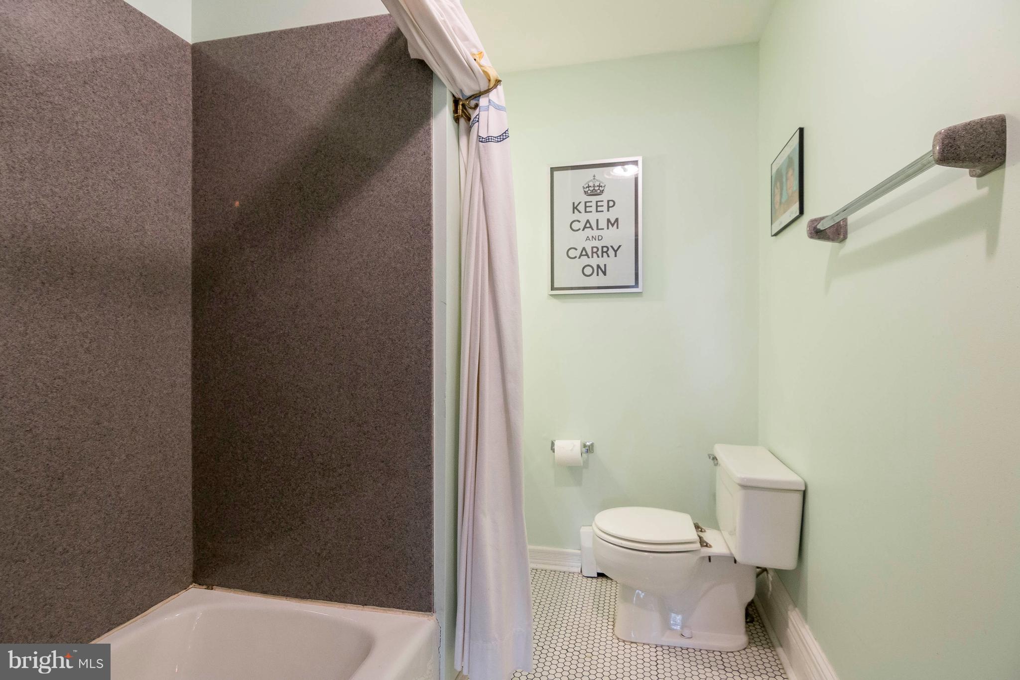36929 Gaver Mill Road Purcellville, VA 20132 - Photo 23 of 30 2nd Level Bath