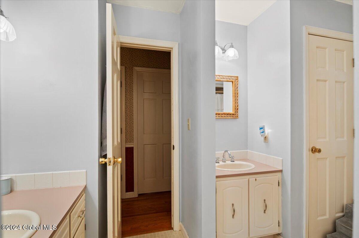 5961 Curry Rd Extension Guilderland, NY 12303 - Photo 9 of 24 10-FJD_1923