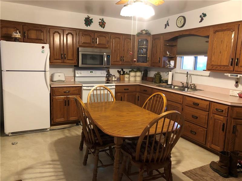 1551 Pine Run Road Rochester, PA 15074 - Photo 6 of 25
