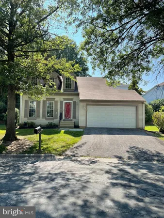 $3,200 | 13928 Mustang Hill Lane, North Potomac, MD 20878
