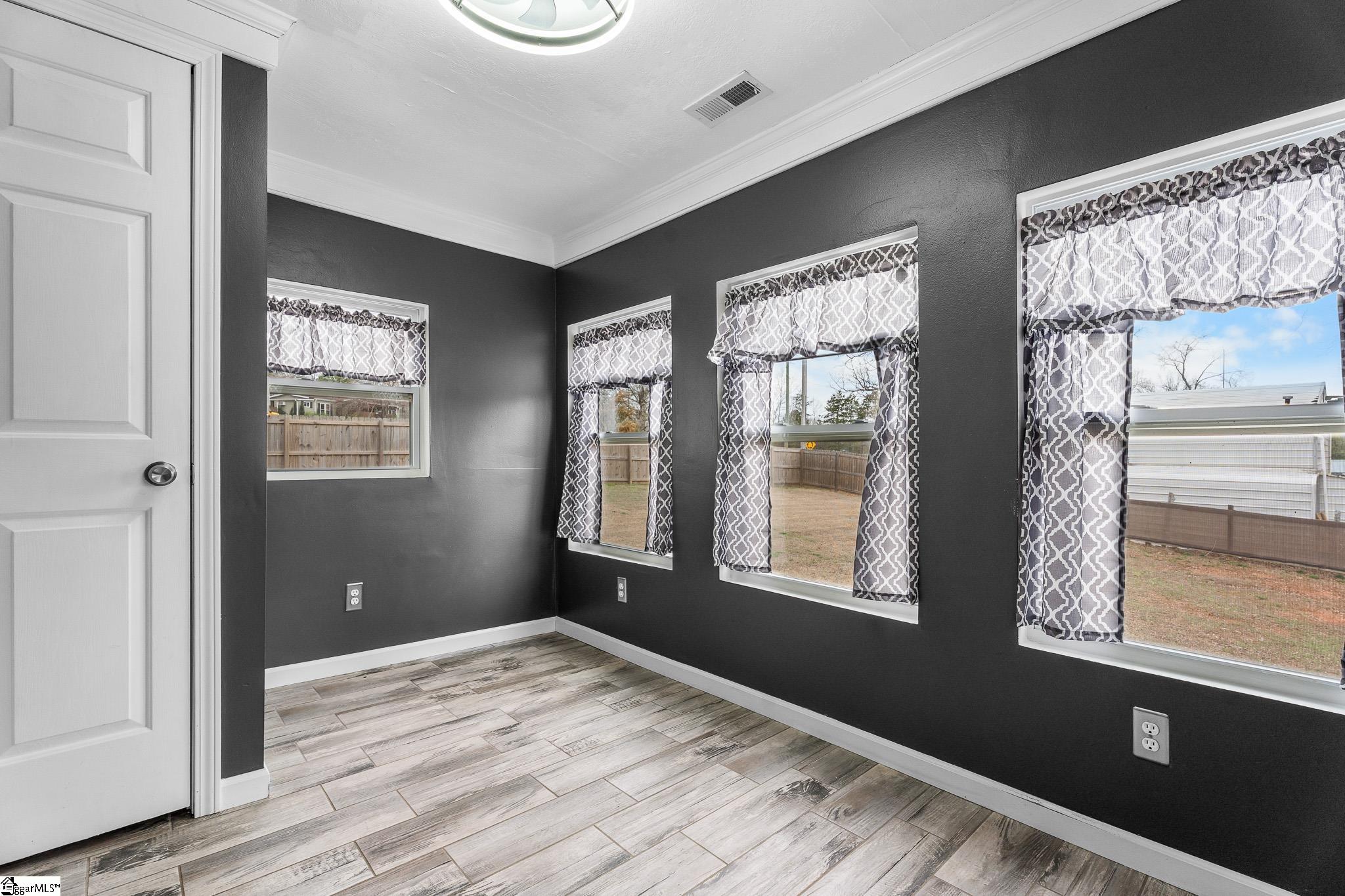 1316 Jameson Road Easley, SC 29640 - Photo 17 of 28