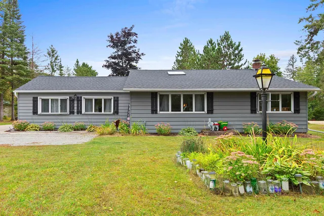 $499,000 | W12235 Eagle Road, Athelstane, WI 54104