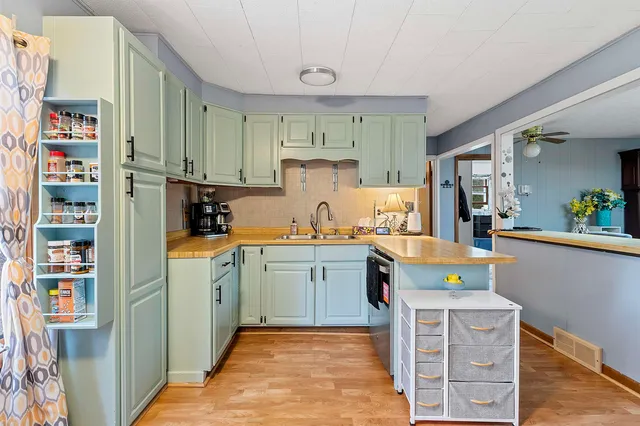 $499,000 | W12235 Eagle Road, Athelstane, WI 54104