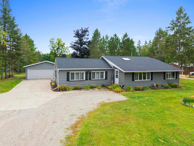 $499,000 | W12235 Eagle Road, Athelstane, WI 54104