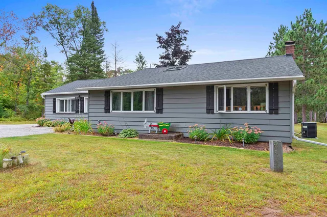 $499,000 | W12235 Eagle Road, Athelstane, WI 54104