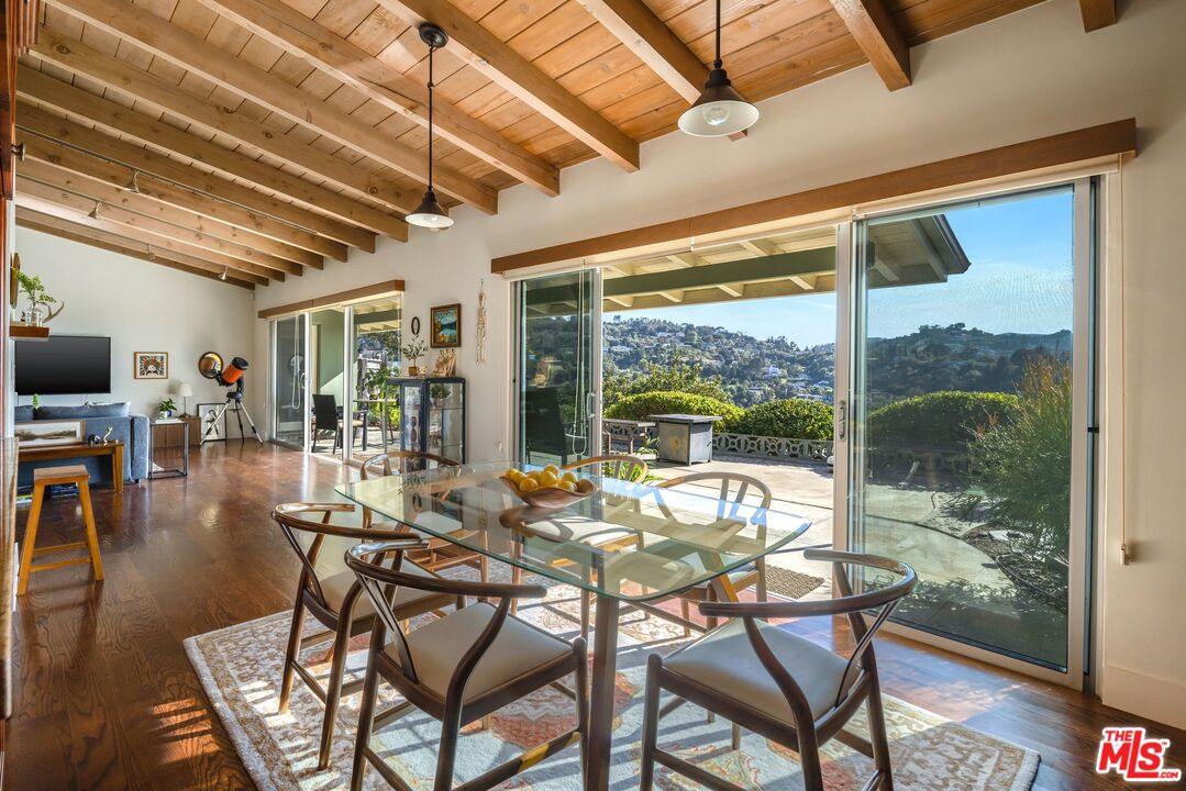 3823 Cody Road Sherman Oaks, CA 91403 - Photo 16 of 38 a outdoor space with furniture