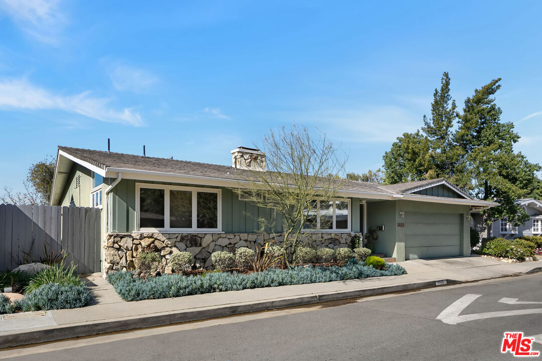 3823 Cody Road Sherman Oaks, CA 91403 - Photo 2 of 38