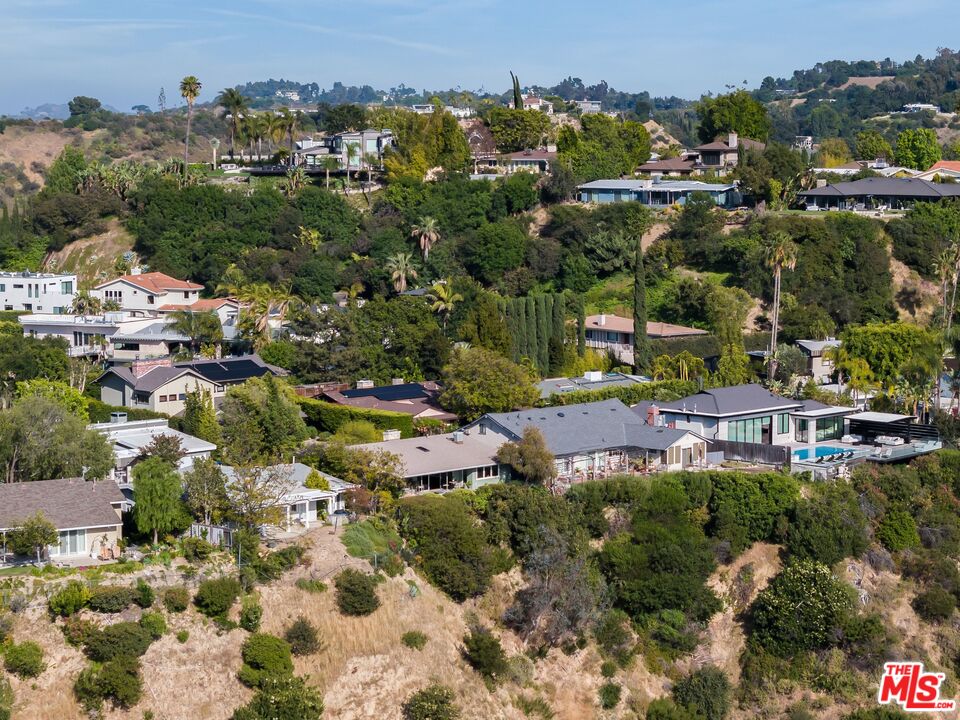 3823 Cody Road Sherman Oaks, CA 91403 - Photo 34 of 38 a view of a city