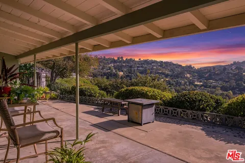 $2,295,000 | 3823 Cody Road, Sherman Oaks, CA 91403
