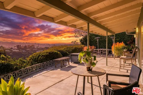 $2,295,000 | 3823 Cody Road, Sherman Oaks, CA 91403