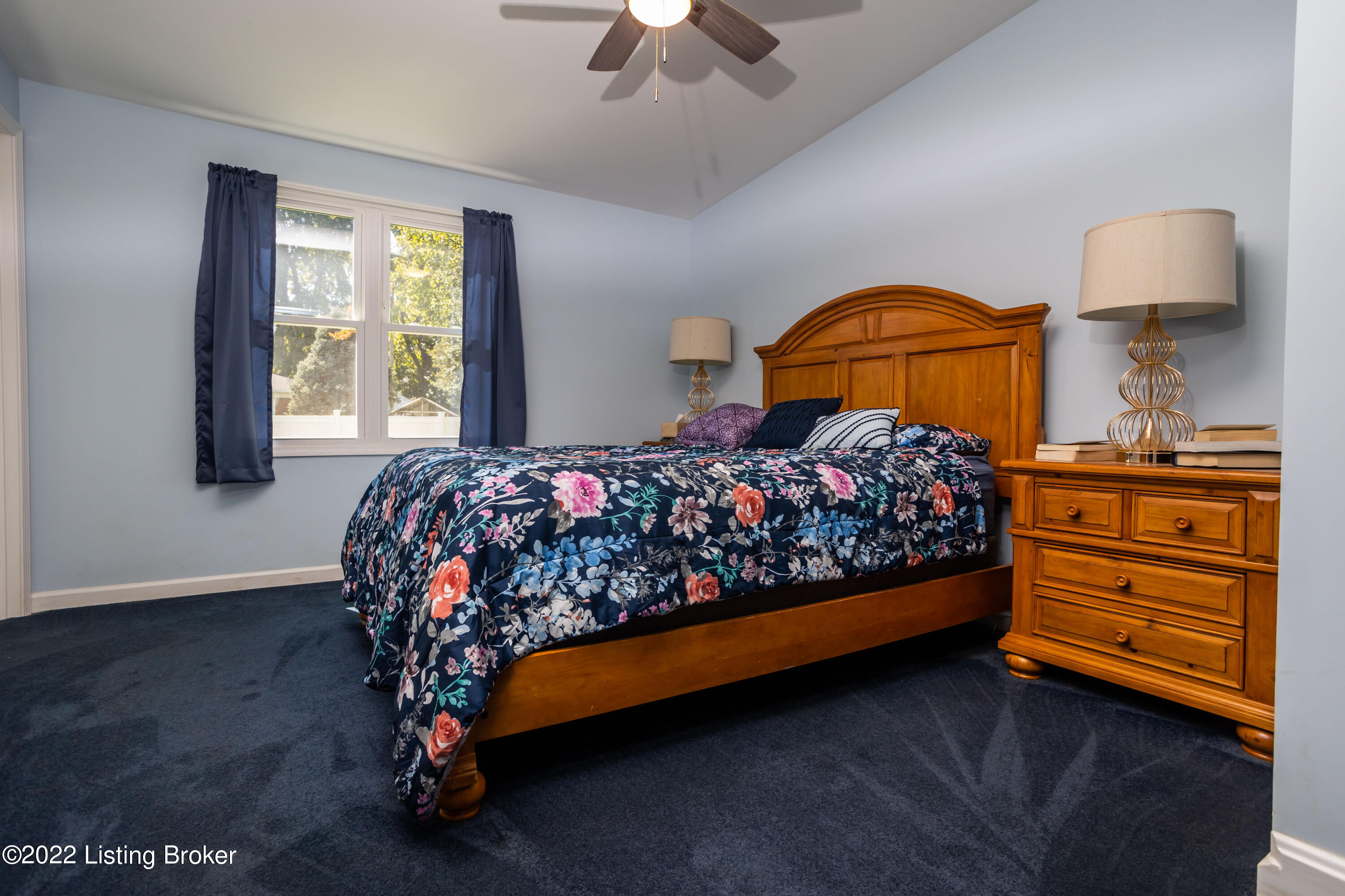 2806 Pioneer Road Louisville, KY 40216 - Photo 22 of 38 523A9759