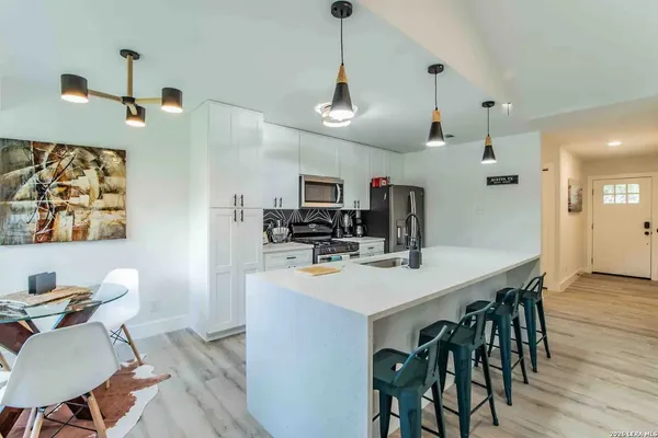$2,695 | 7500 Rio Pass, Austin, TX 78724