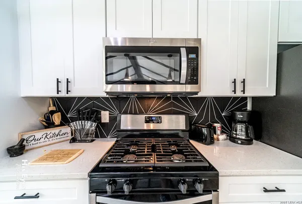 $2,695 | 7500 Rio Pass, Austin, TX 78724