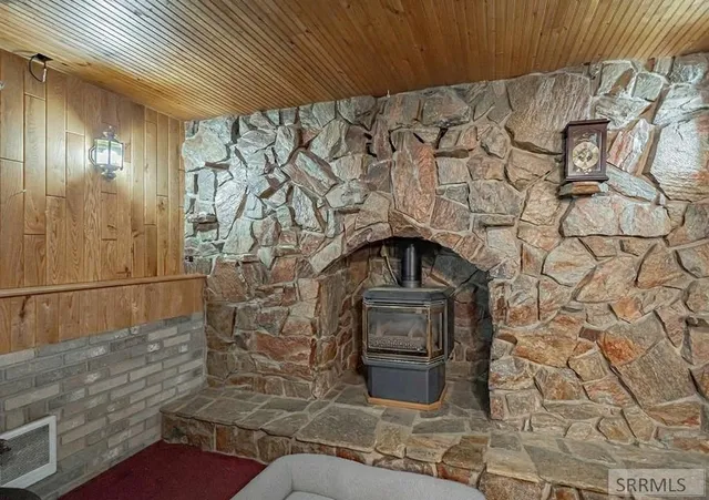 $359,900 | 433 West 2nd South, Rexburg, ID 83440