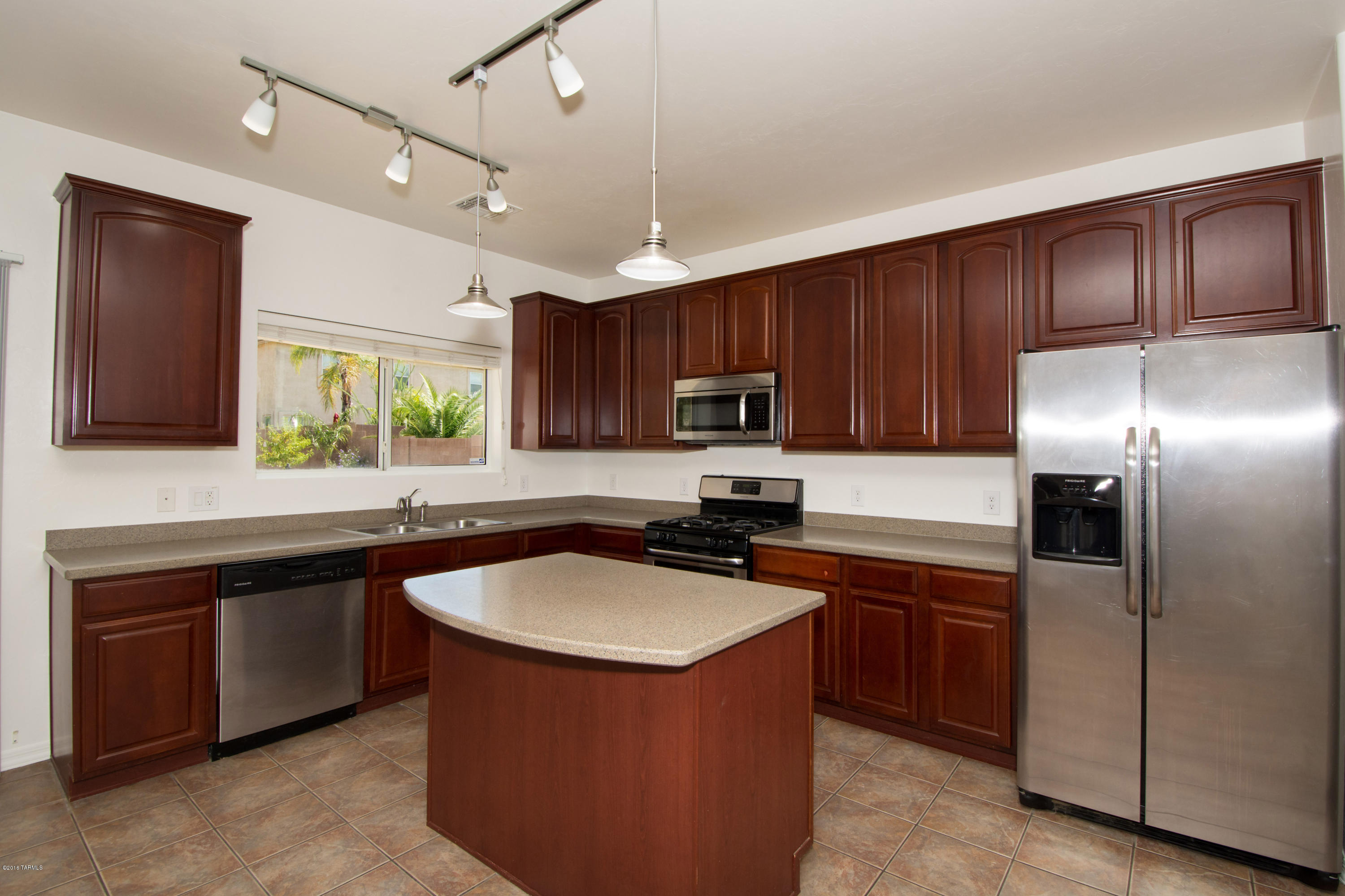 3595 East Fox Trotter Road Tucson, AZ 85739 - Photo 9 of 36