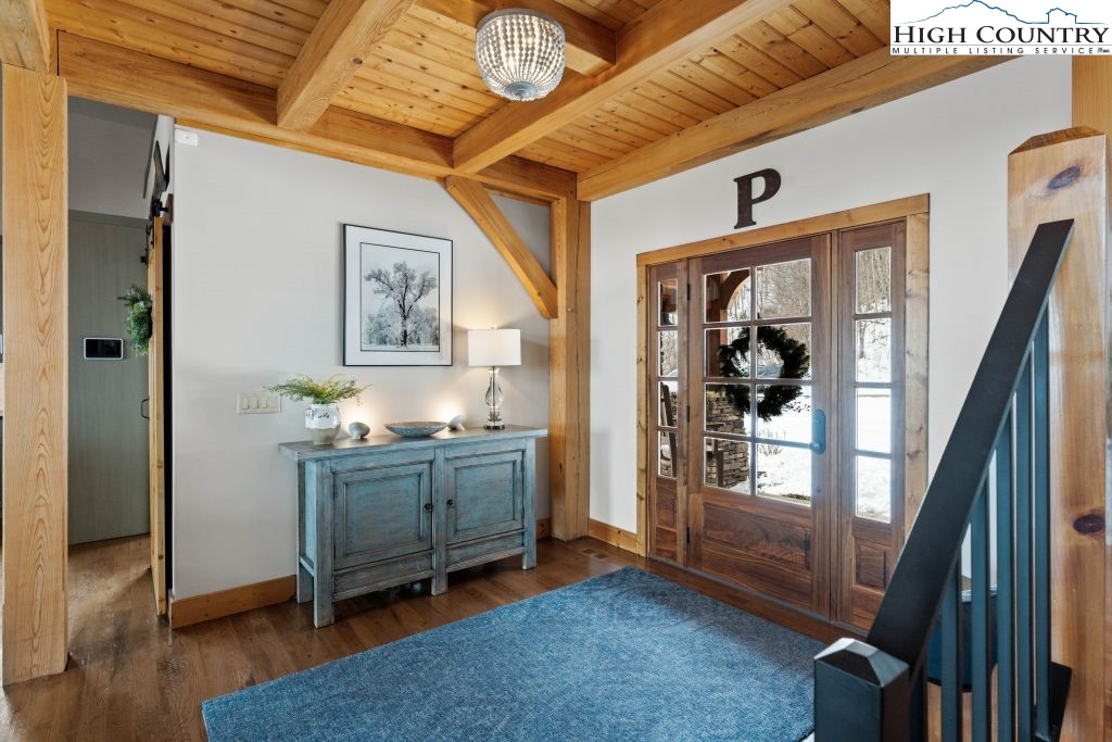 331 May Apple Trail Newland, NC 28657 - Photo 26 of 48 a room with painting and a table