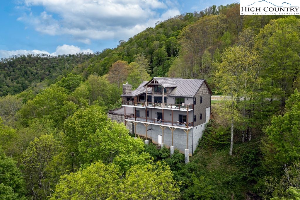 331 May Apple Trail Newland, NC 28657 - Photo 42 of 48 an aerial view of a house