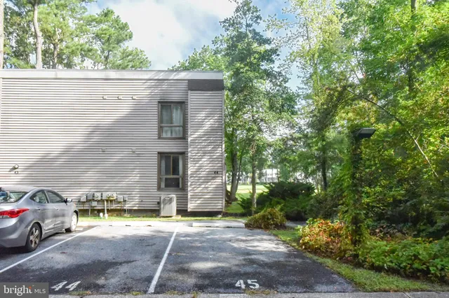 a house view with a outdoor space