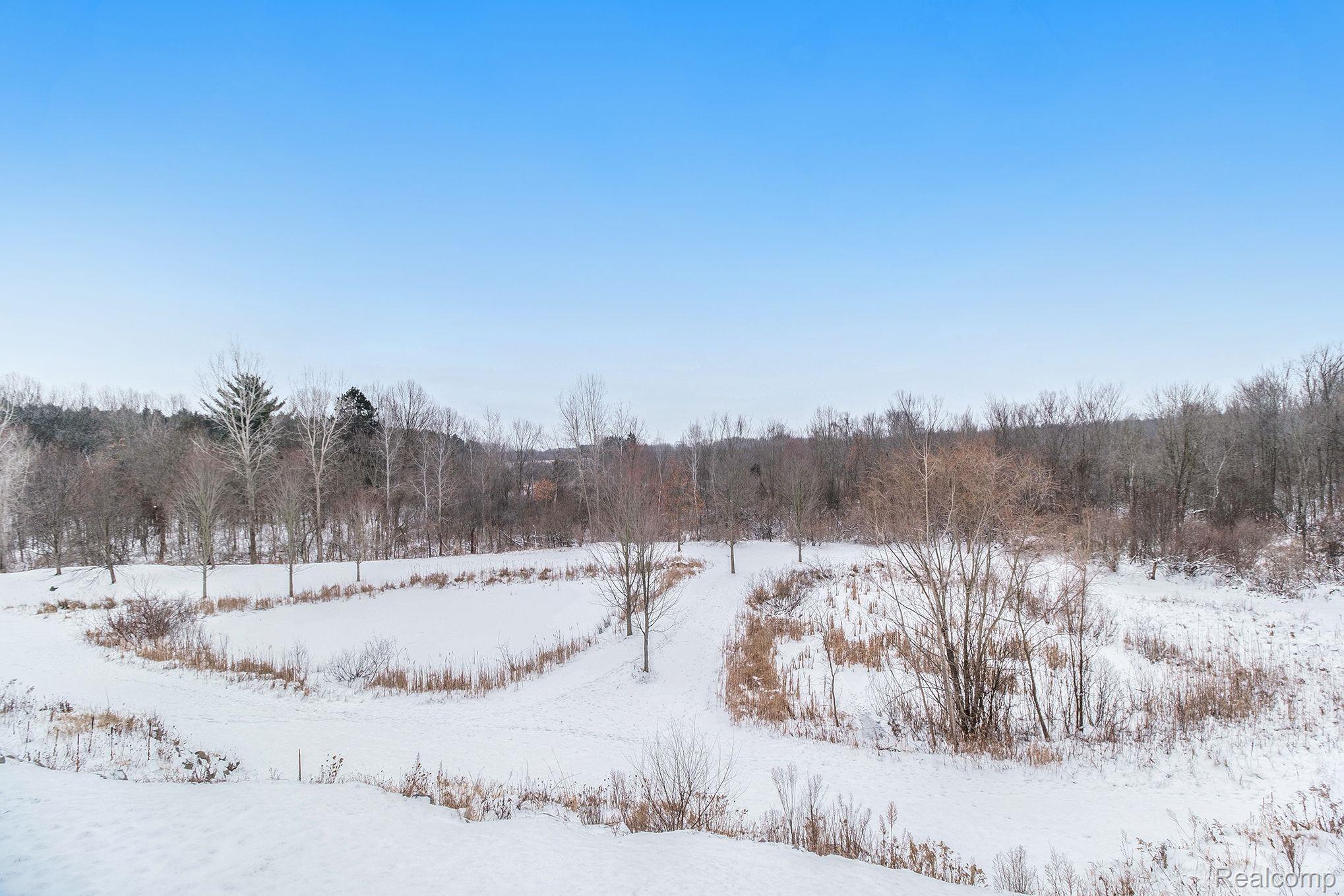871 Deer Valley Road Holly, MI 48442 - Photo 23 of 27 Gallery Image 23