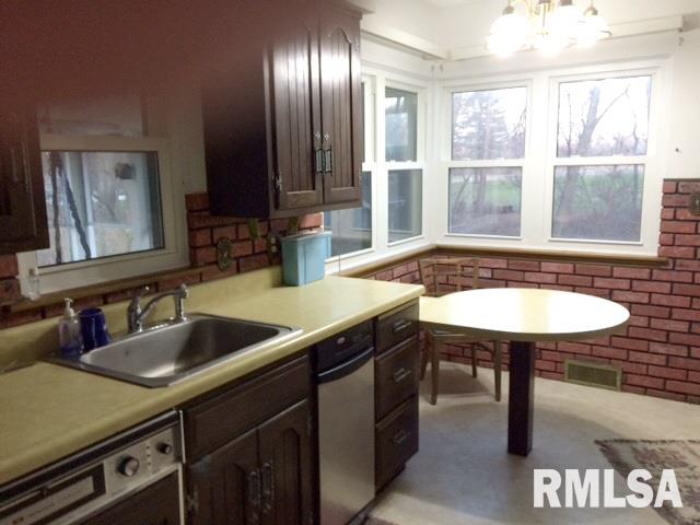 12529 78th Avenue West Taylor Ridge, IL 61284 - Photo 11 of 16