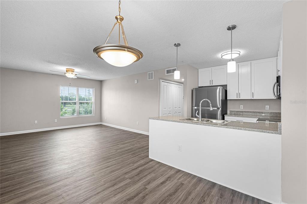 1974 South Goldenrod Road, Unit 302 Orlando, FL 32822 - Photo 4 of 20