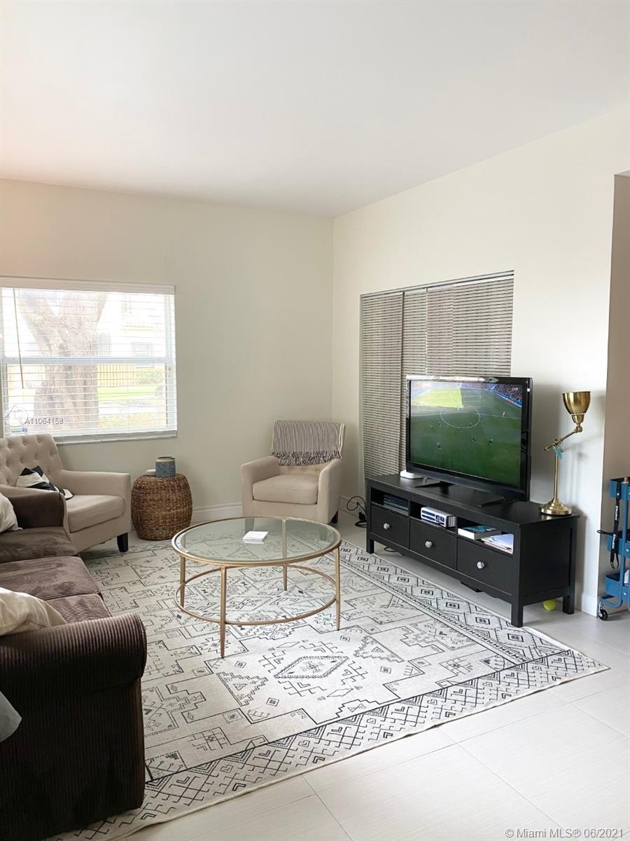 599 Racquet Club Road, Unit 6817 Weston, FL 33326 - Photo 8 of 17