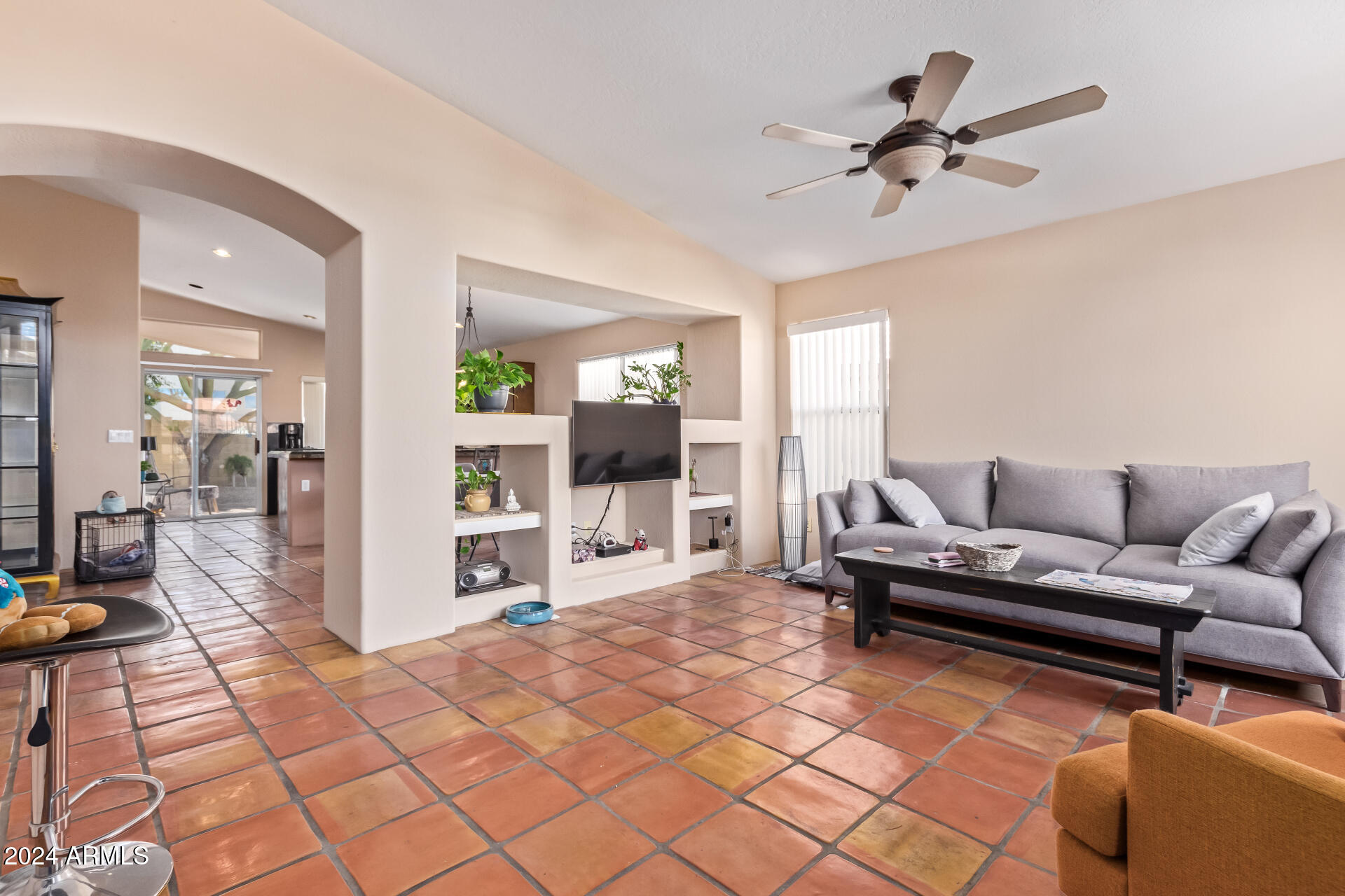 3531 East Utopia Road Phoenix, AZ 85050 - Photo 5 of 25 Gallery Image 5