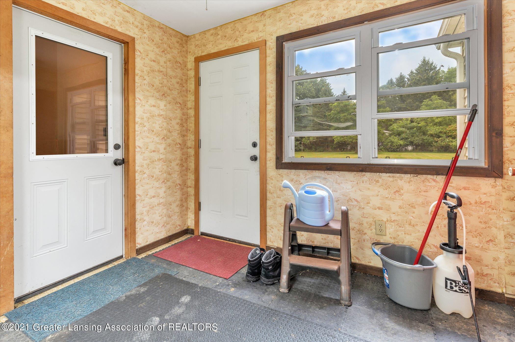 10531 Chandler Road Dewitt, MI 48820 - Photo 28 of 43 28-10531-chandler-rd-WindowStill-Real-Es