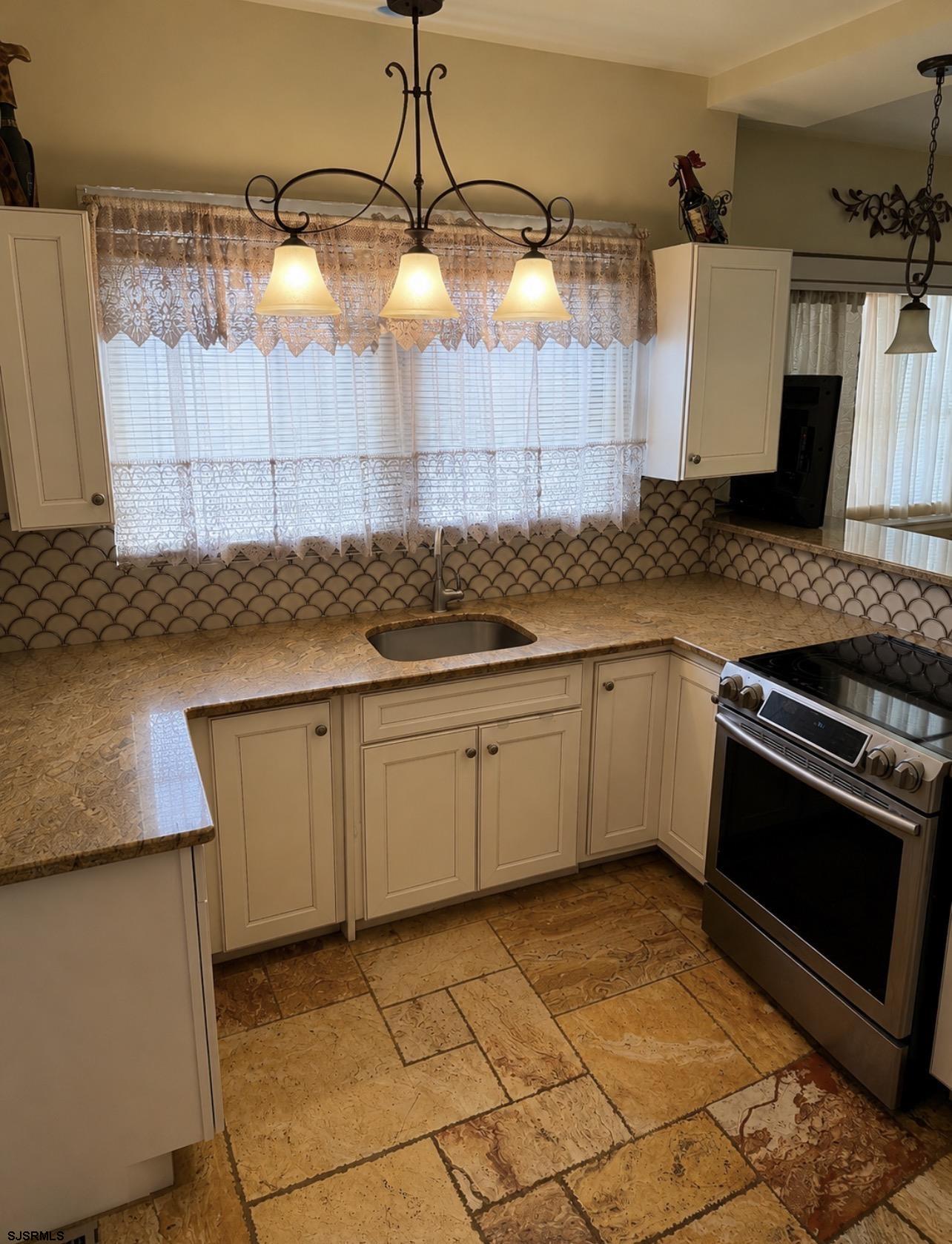 548 Shore Road Somers Point, NJ 08244 - Photo 8 of 23