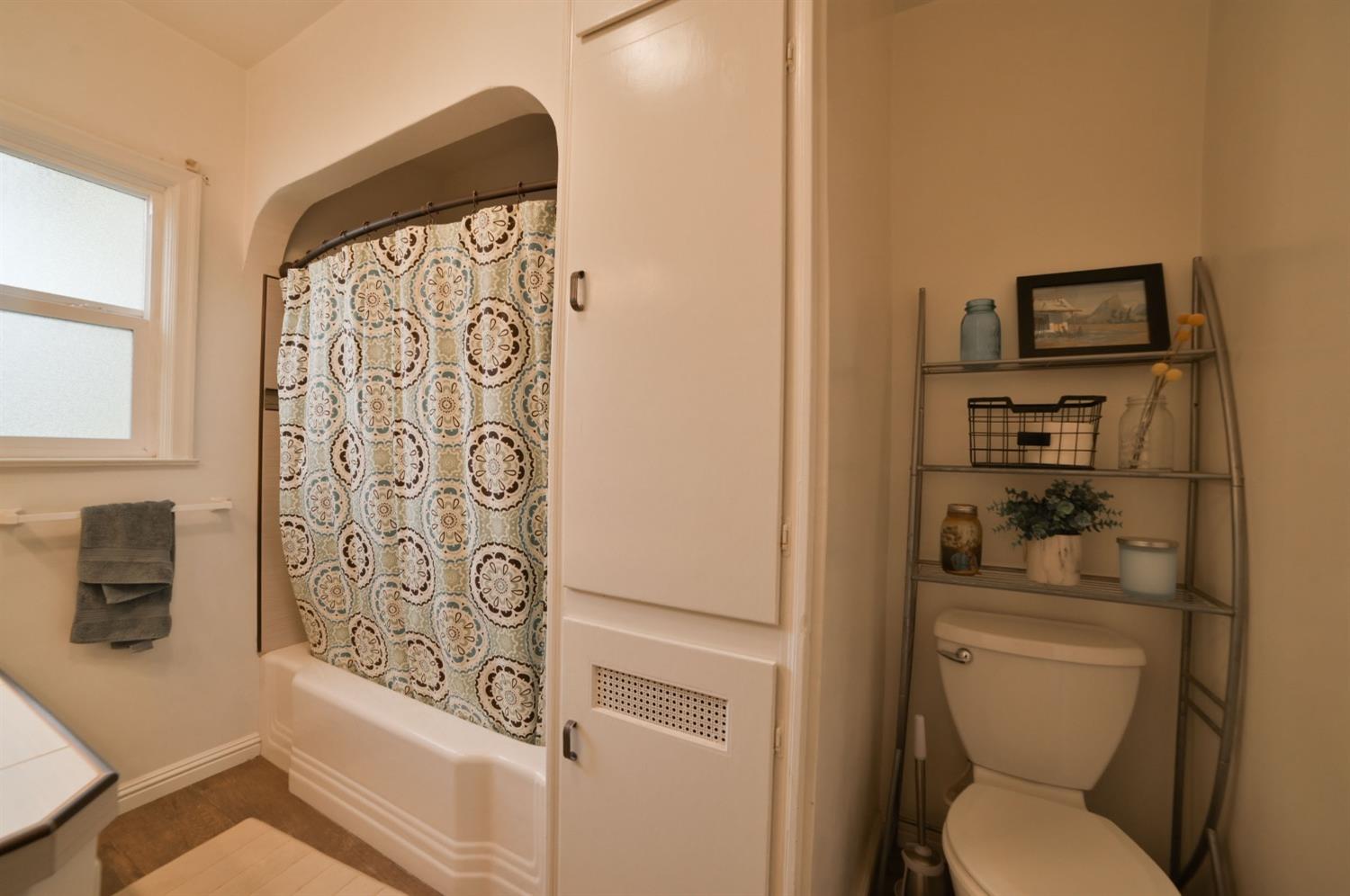 170 West Myrtle Avenue Reedley, CA 93654 - Photo 21 of 46 Gallery Image 21