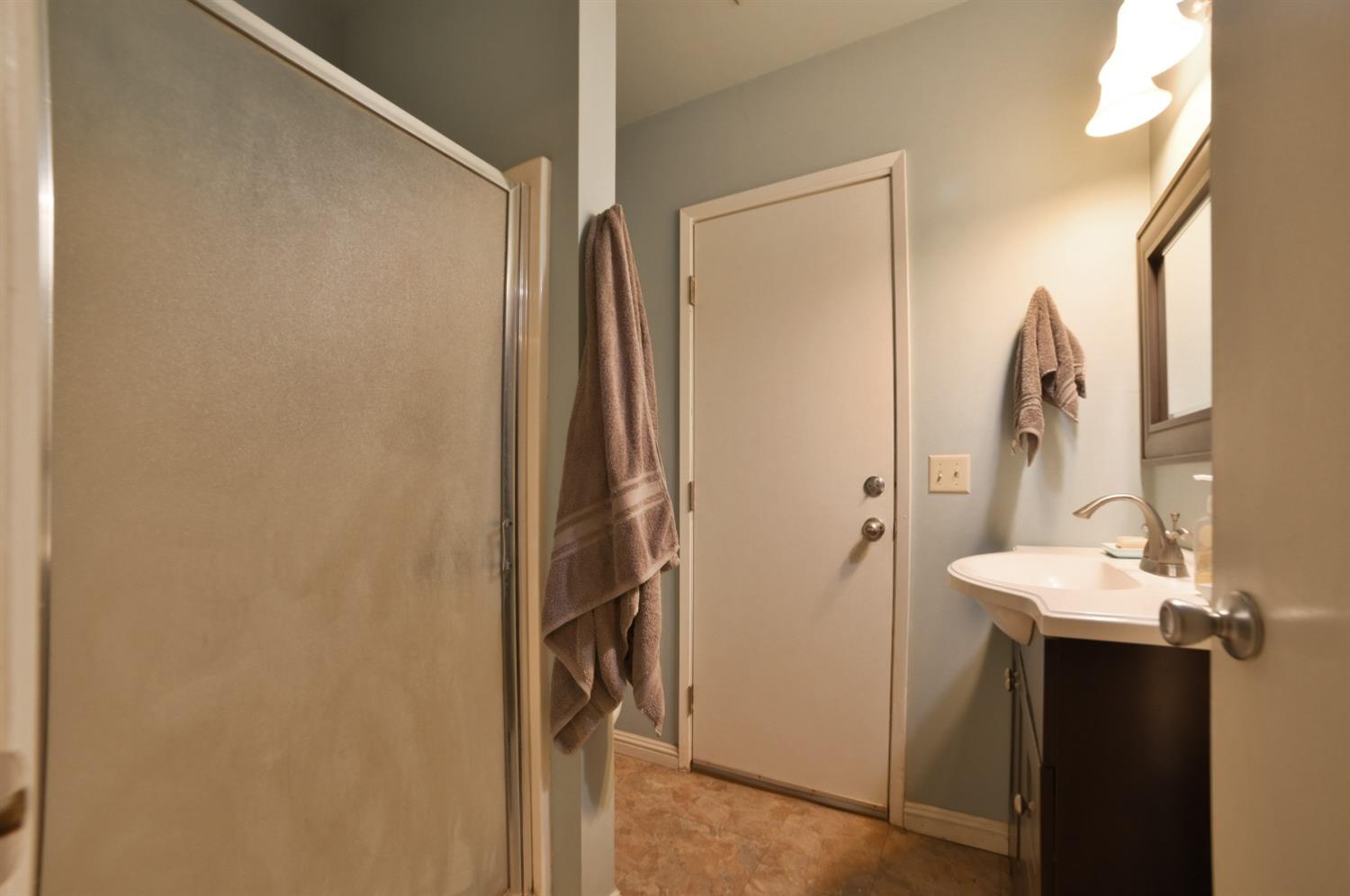 170 West Myrtle Avenue Reedley, CA 93654 - Photo 29 of 46 Gallery Image 29