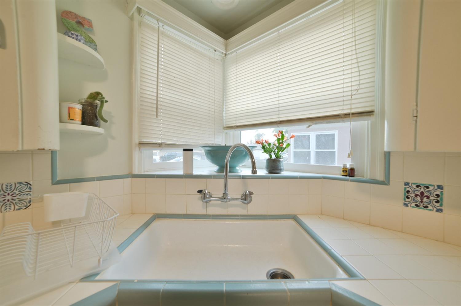 170 West Myrtle Avenue Reedley, CA 93654 - Photo 9 of 46 Gallery Image 9